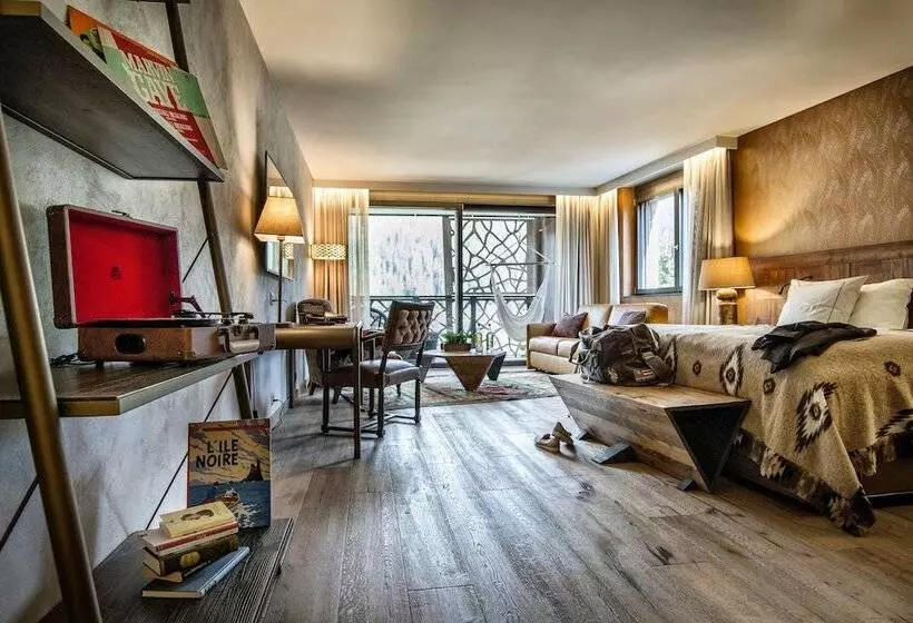 Juniorsviitti Parveke, Valsana Hotel Arosa Small Luxury