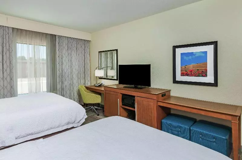 اتاق استاندارد با تخت دو نفره بزرگ, Zed Kelowna