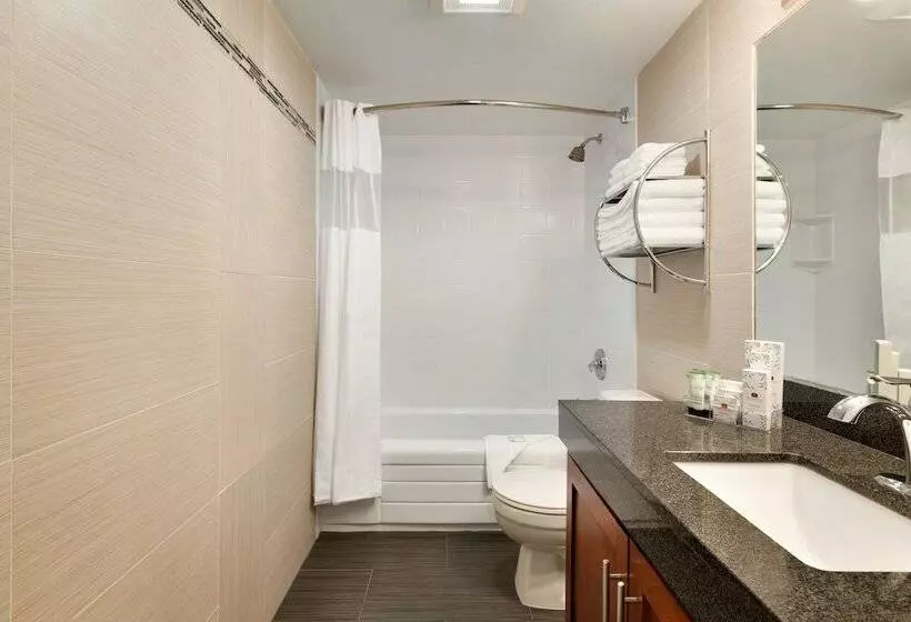 Standard-huone, Poco Inn And Suites Hotel & Conference Centre