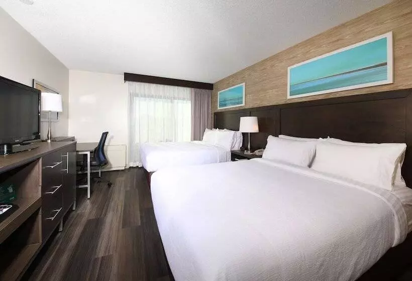 ２ダブルベッドのスタンダードルーム, Holiday Inn Hotel Peterborough Waterfront, An Ihg