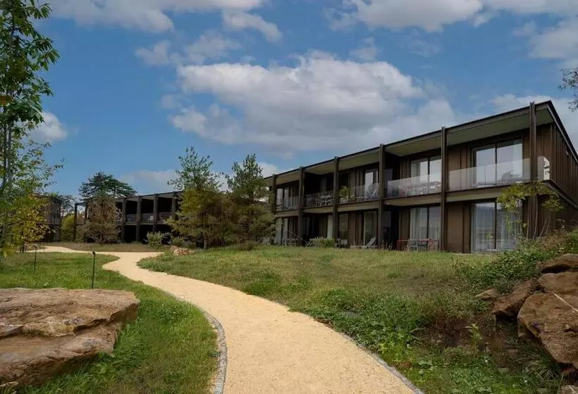 Yhden jaetun makuuhuoneen huoneisto, Campus Hotel Hertenstein