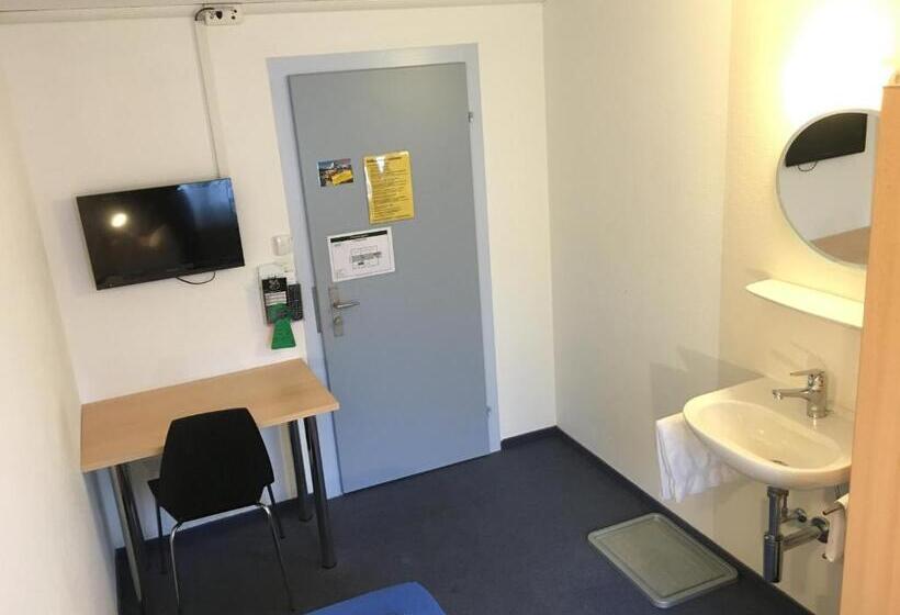 Chambre Standard Individuelle Salle de Bains Commune, Hirschen Backpacker Hotel & Pub