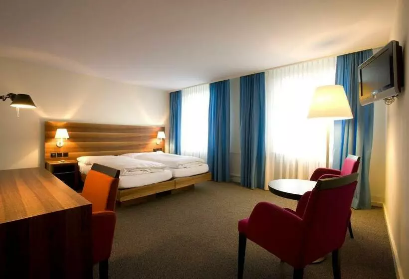 Chambre Supérieure, Astoria