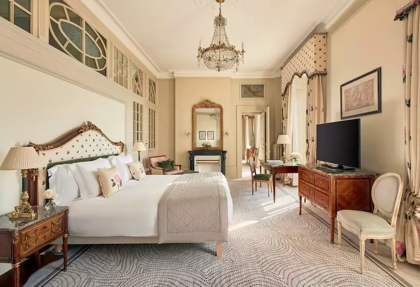 Suite with lake view, Beau Rivage Genève