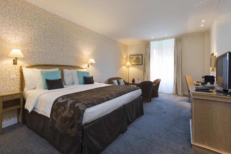 اتاق سوپریور, Bristol