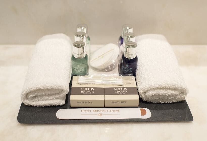 اتاق کلاسیک, Bristol