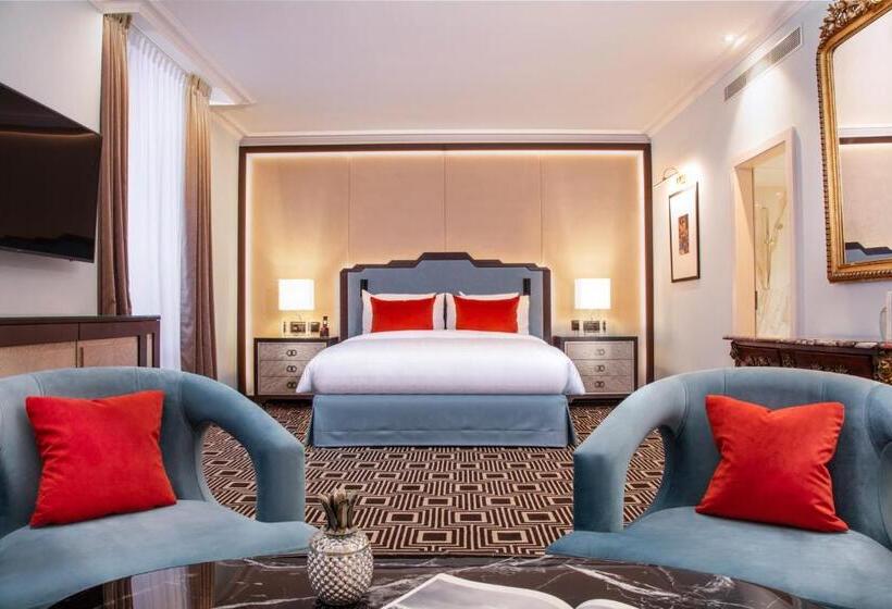 سوییت جونیور, Bristol