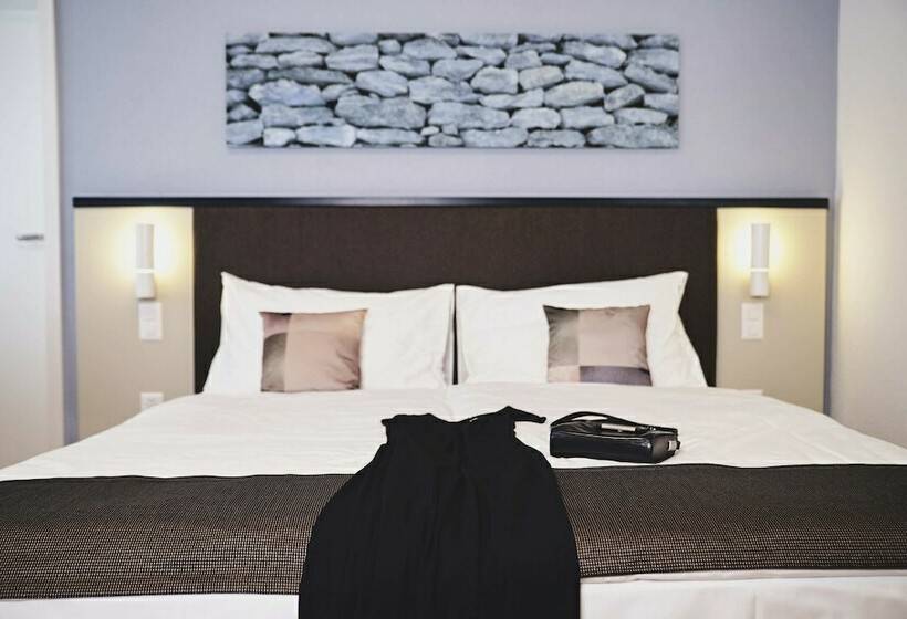 اتاق عادی, Bristol Zurich