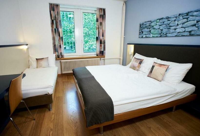 اتاق استاندارد سه نفره, Bristol Zurich