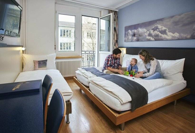 Standard Triple Room, Bristol Zurich