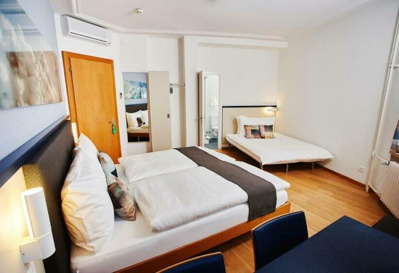 اتاق استاندارد چهار تخته, Bristol Zurich