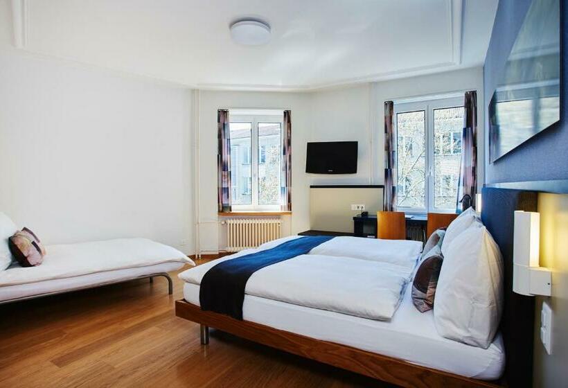 اتاق استاندارد چهار تخته, Bristol Zurich