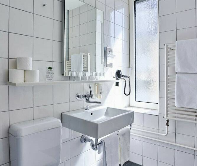 Standard Room, Bristol Zurich