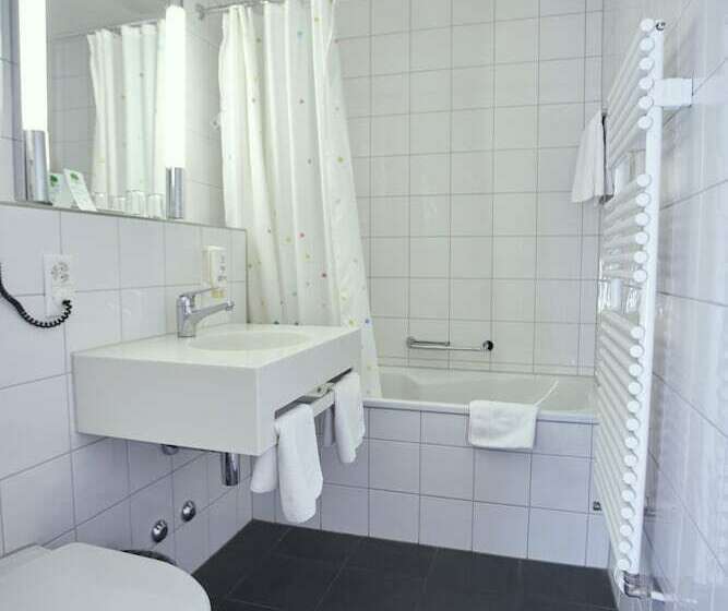 Standard Room, Bristol Zurich