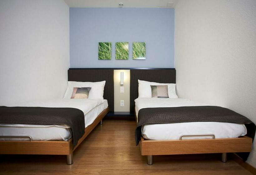 اتاق سوپریور چهار تخته, Bristol Zurich