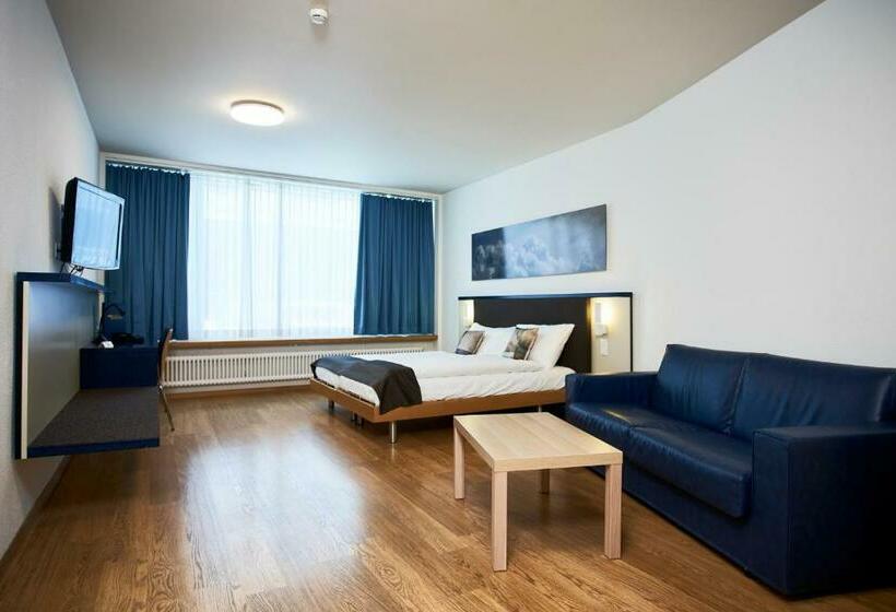 اتاق سوپریور چهار تخته, Bristol Zurich