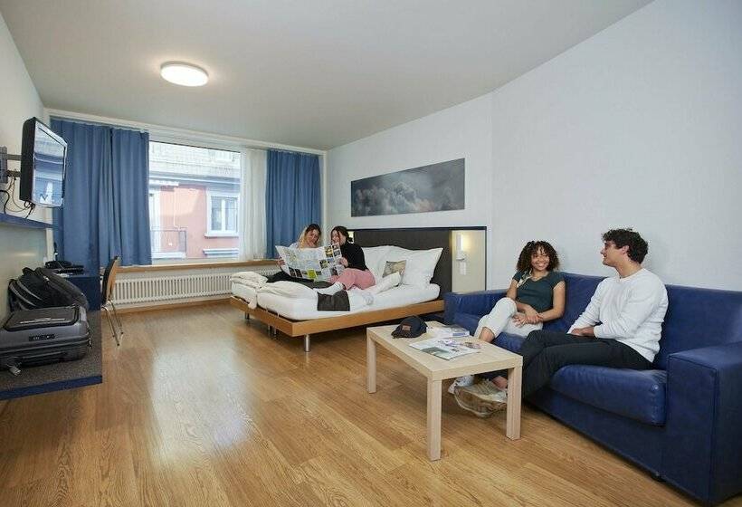 اتاق سوپریور چهار تخته, Bristol Zurich