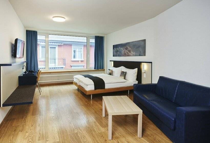 اتاق سوپریور چهار تخته, Bristol Zurich