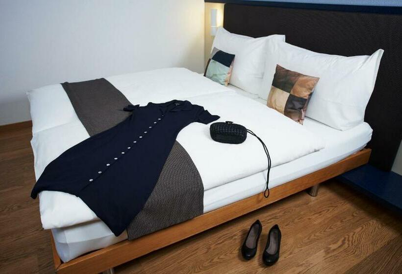 اتاق استاندارد با تخت بزرگ, Bristol Zurich