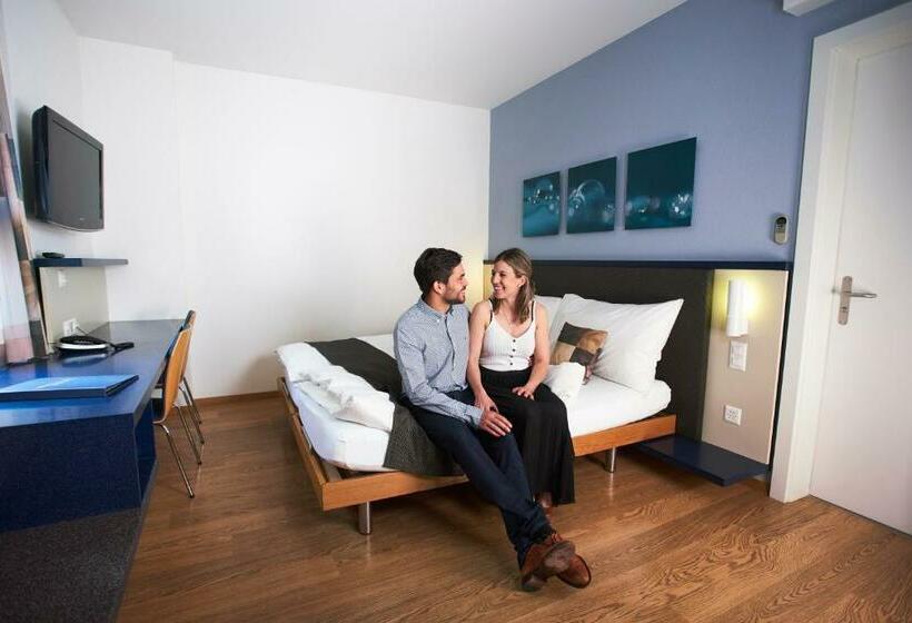 اتاق استاندارد با تخت بزرگ, Bristol Zurich