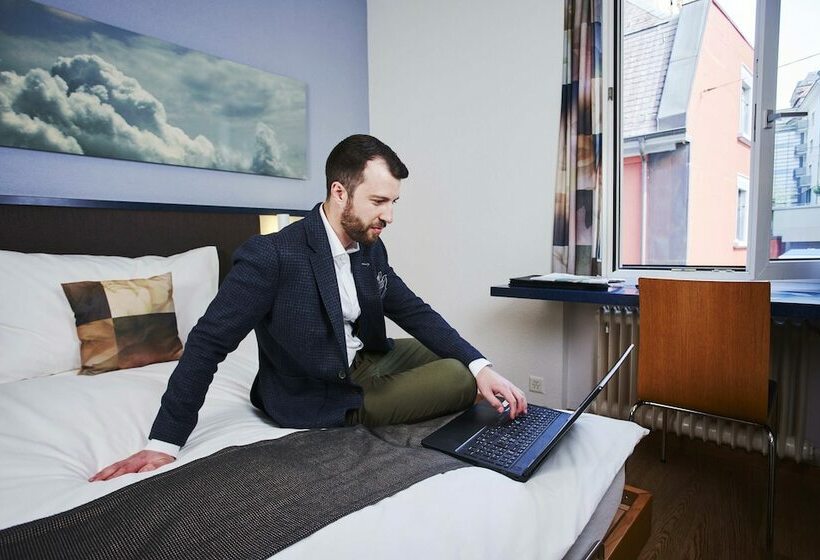 Standard Single Room Single Bed, Bristol Zurich