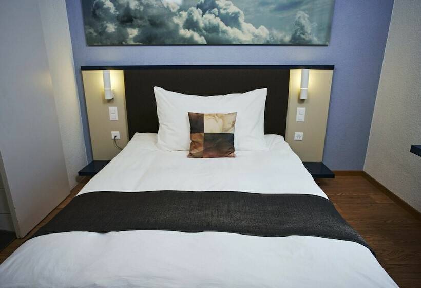 Standard Single Room Single Bed, Bristol Zurich