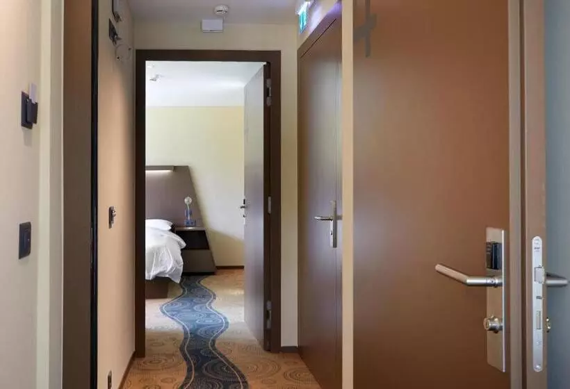 Perhehuone, Campus Hotel Hertenstein
