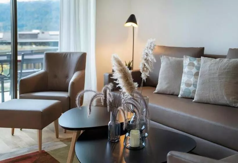 Yhden jaetun makuuhuoneen huoneisto, Campus Hotel Hertenstein