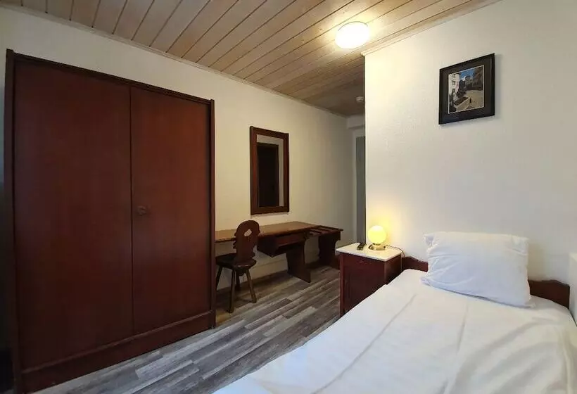 Habitación Estàndard Individual, Drei Könige
