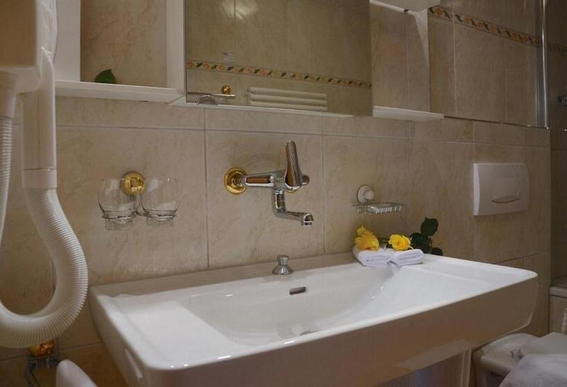 4 Bett Standardzimmer, Eigerblick