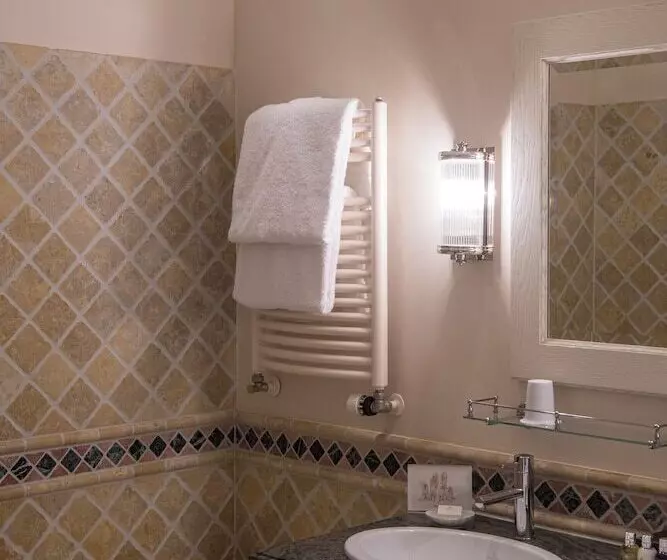 Standard Room, Gstaad Palace