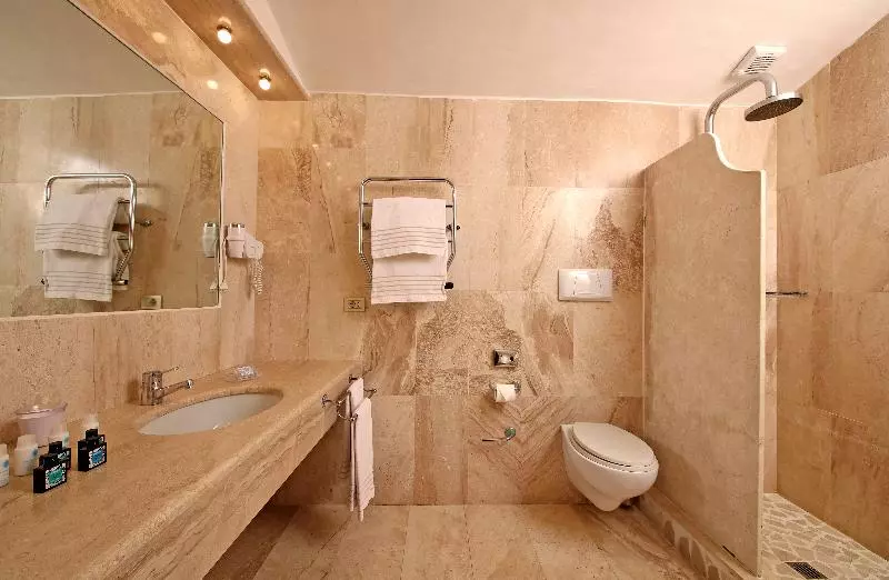 اتاق لوکس با چشمانداز دریاچه, Lausanne Palace