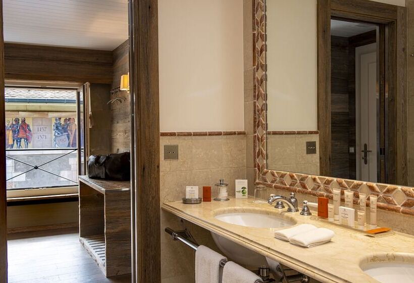 سوییت جونیور, Les Armures