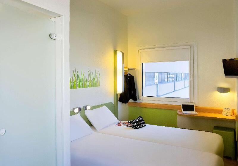 اتاق لوکس, Les Armures