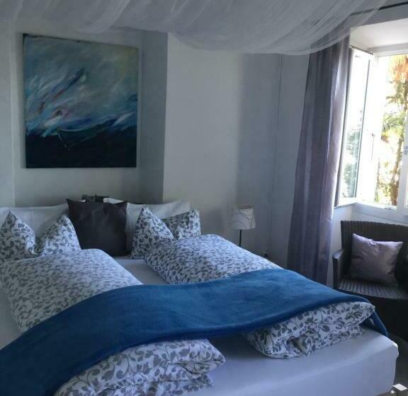 اتاق استاندارد با سرویس بهداشتی مشترک, Pensione Olanda