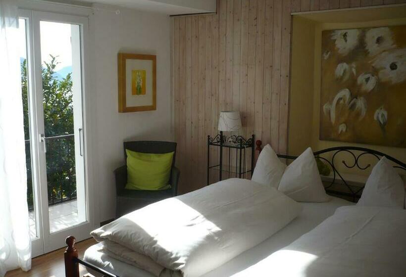 اتاق استاندارد با سرویس بهداشتی مشترک, Pensione Olanda