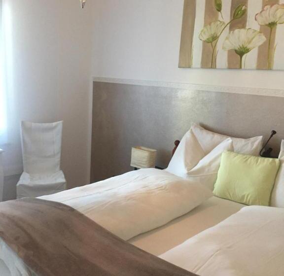 اتاق استاندارد, Pensione Olanda