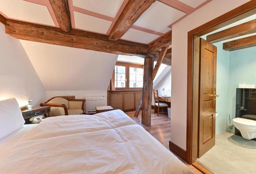 Номер Economy, Rheinfels