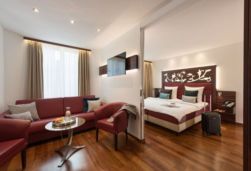 سوییت جونیور, Scheuble