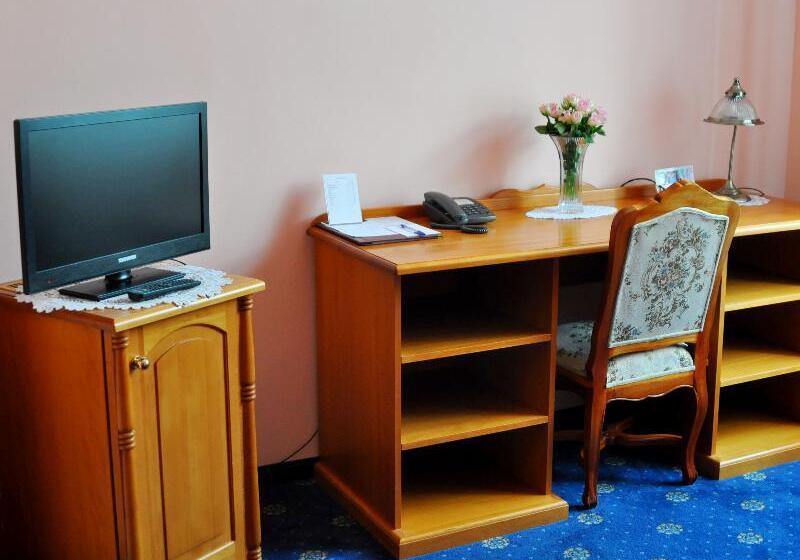 غرفة سوبيريور إطلالة على البحيرة, Seehotel Kastanienbaum