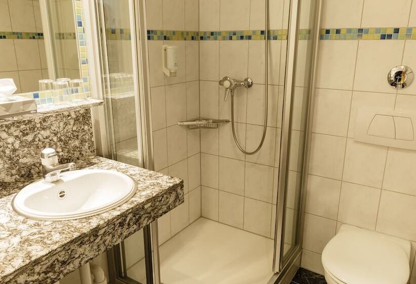 经济房, Victoria Lauberhorn Wengen