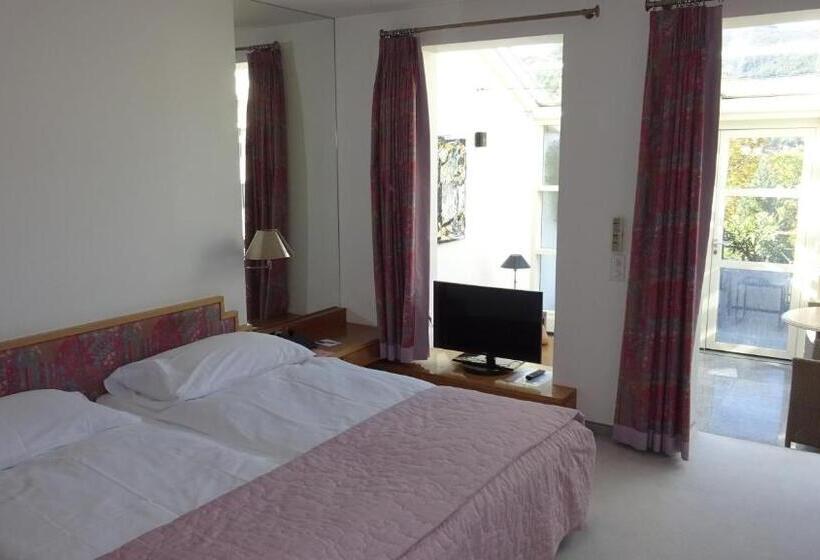 جناح مزود بتراس, Villa Garni Gardenia