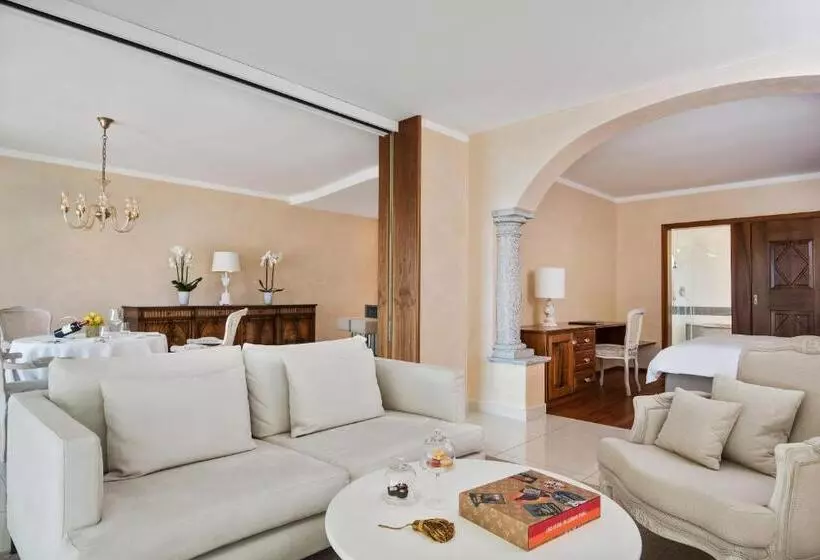 Suite with lake view, Villa Orselina Small Luxury