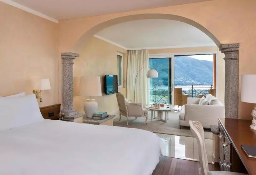 Suite with lake view, Villa Orselina Small Luxury