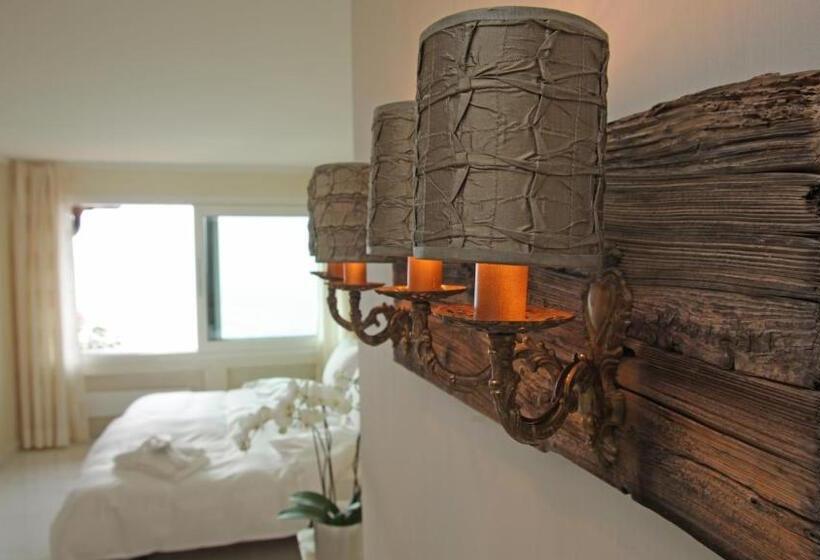 סוויטה משפחתית 2 חדרי שינה, Villa Orselina  Small Luxury