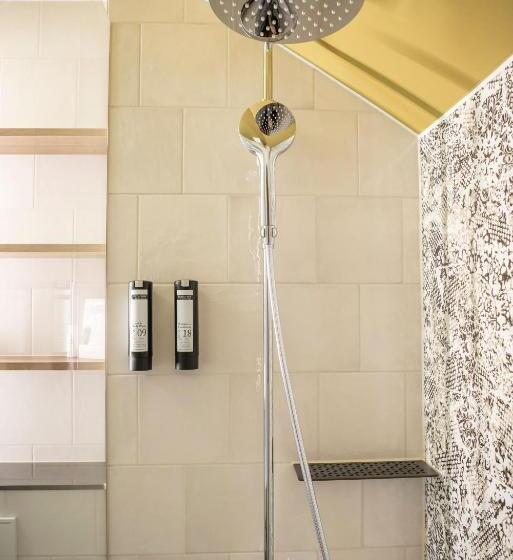 סוויטת ג'וניור נוף לאגם, Seehotel Kastanienbaum