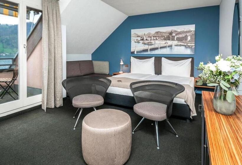 Superior room with lake view, Seehotel Kastanienbaum