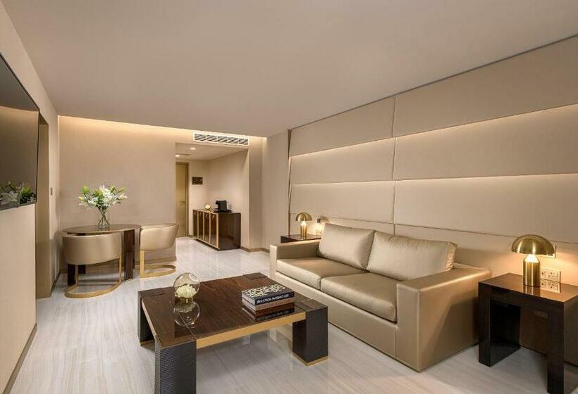 프레스티지 스위트, Amarande