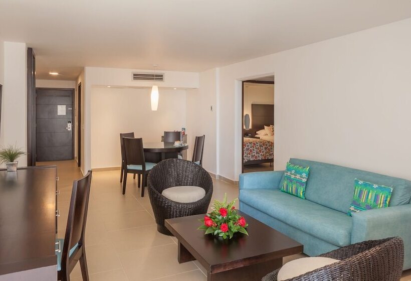 سوئیت خانواده 2 خوابه, Capilla Del Mar