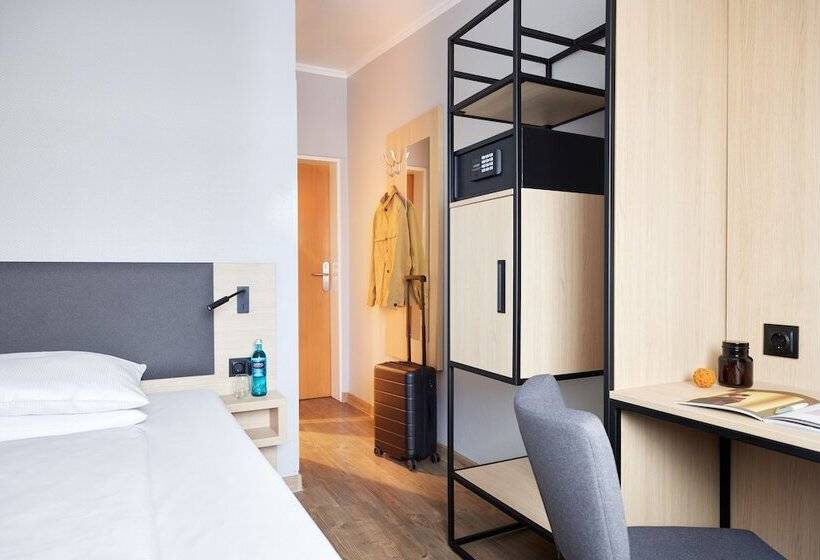 标准单人间, Central Hamburg